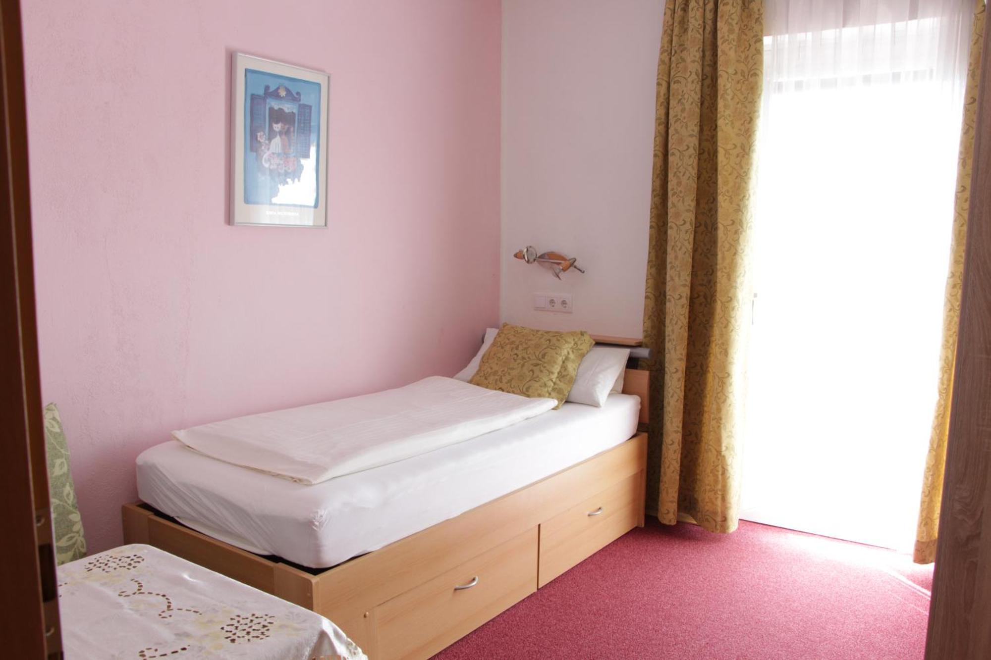 Hotel Haus Riedl à Seeboden Chambre photo